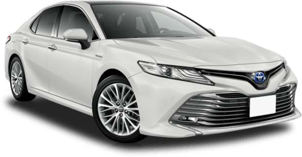 Toyota Camry в цвете молочный